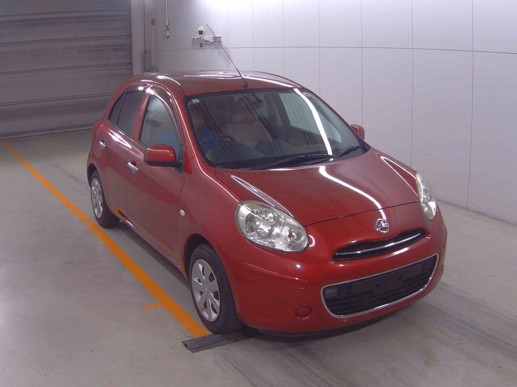 Nissan March