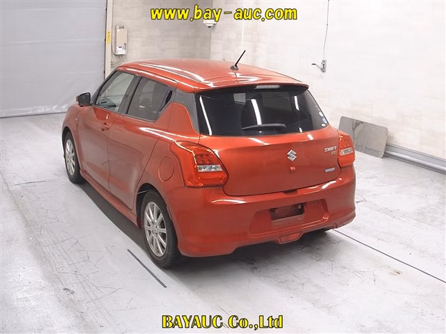 SUZUKI SWIFT