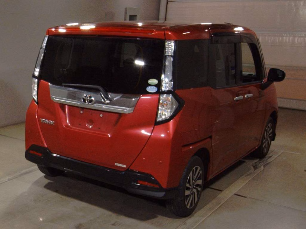 TOYOTA TANK