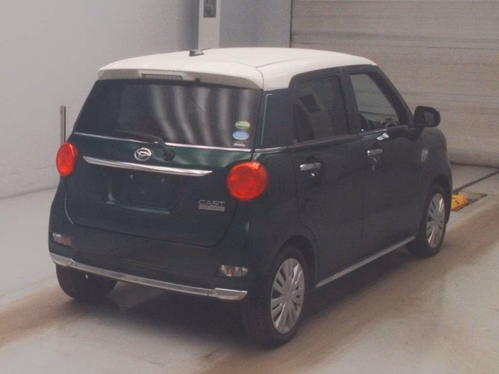 DAIHATSU CAST