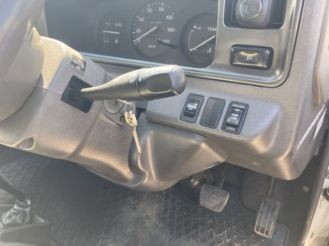 NISSAN HOMY