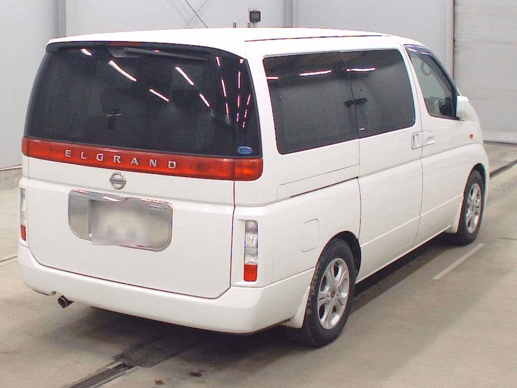 NISSAN ELGRAND