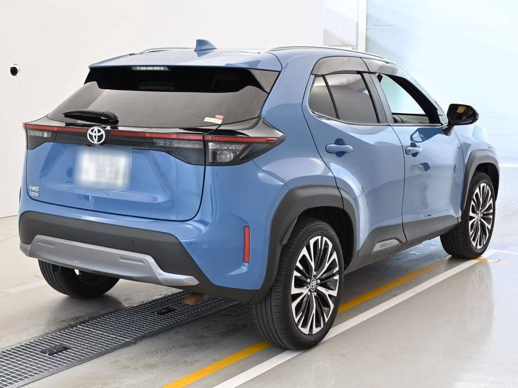TOYOTA YARIS CROSS