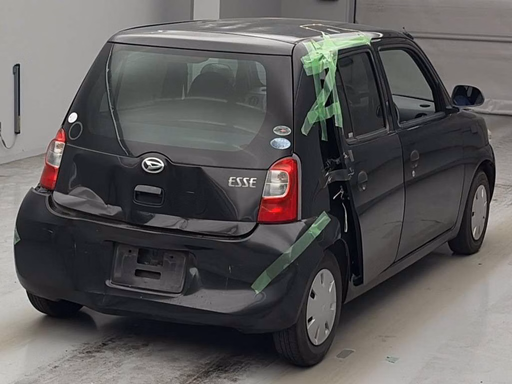 DAIHATSU ESSE
