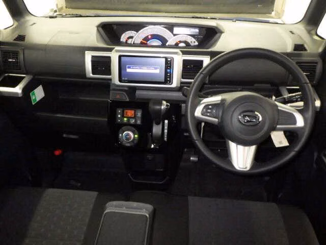 DAIHATSU WAKE