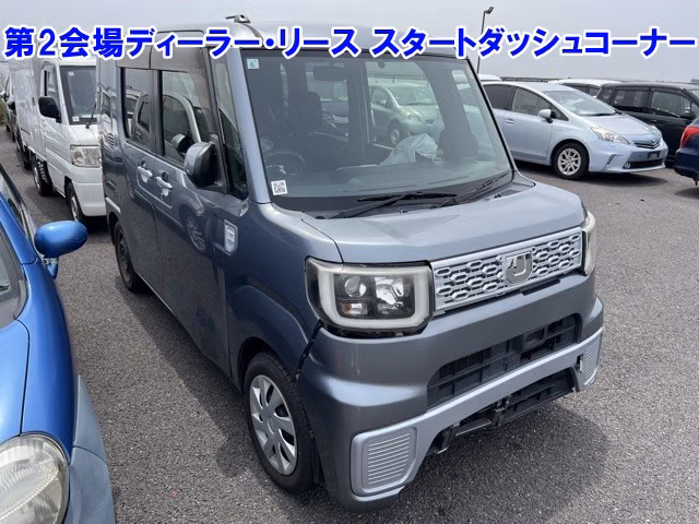 DAIHATSU WAKE