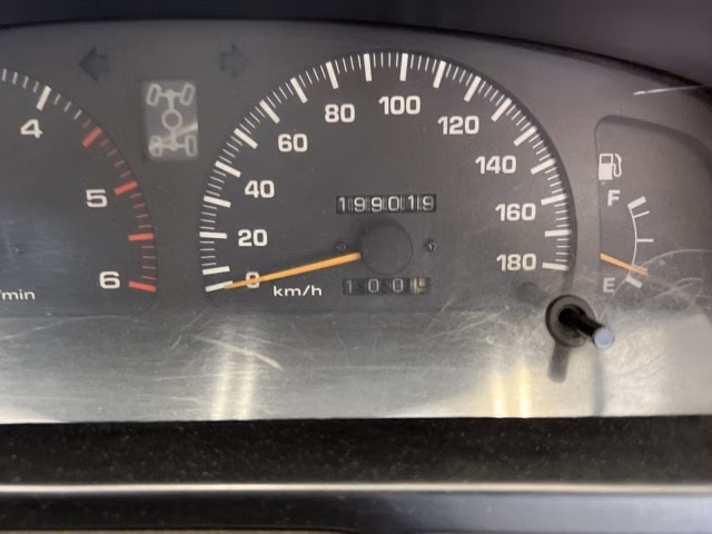 TOYOTA HILUX SURF