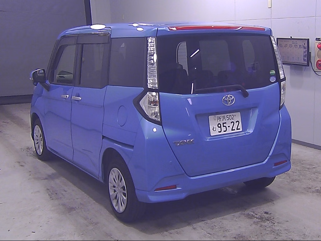 TOYOTA TANK
