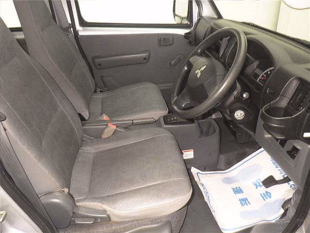 MITSUBISHI MINICAB