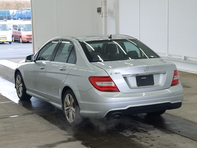 MERCEDES-BENZ C-CLASS