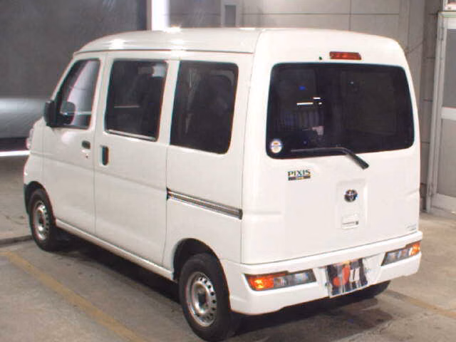 TOYOTA PIXIS VAN