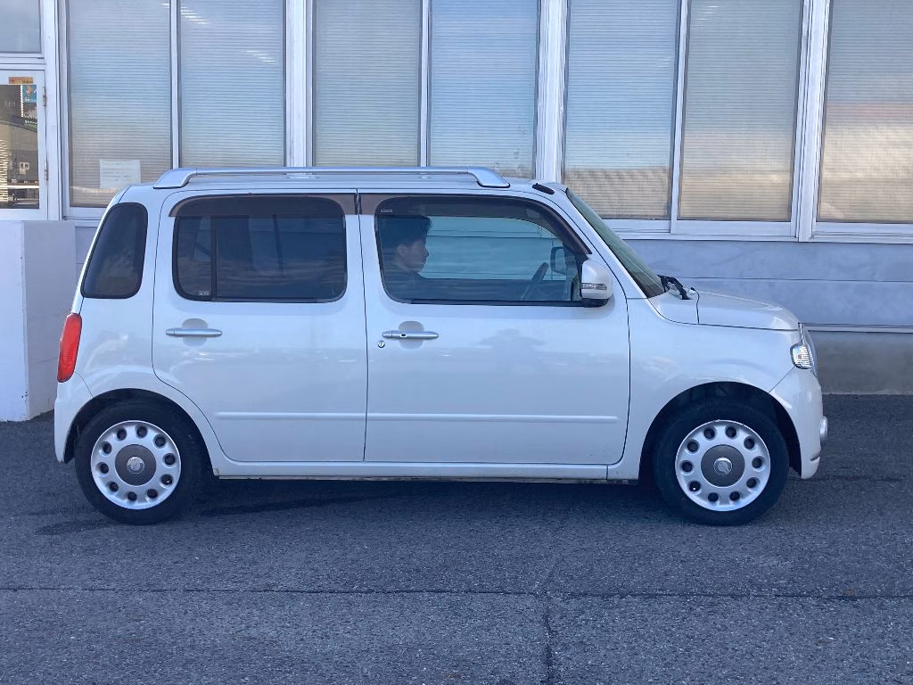DAIHATSU MIRA COCOA