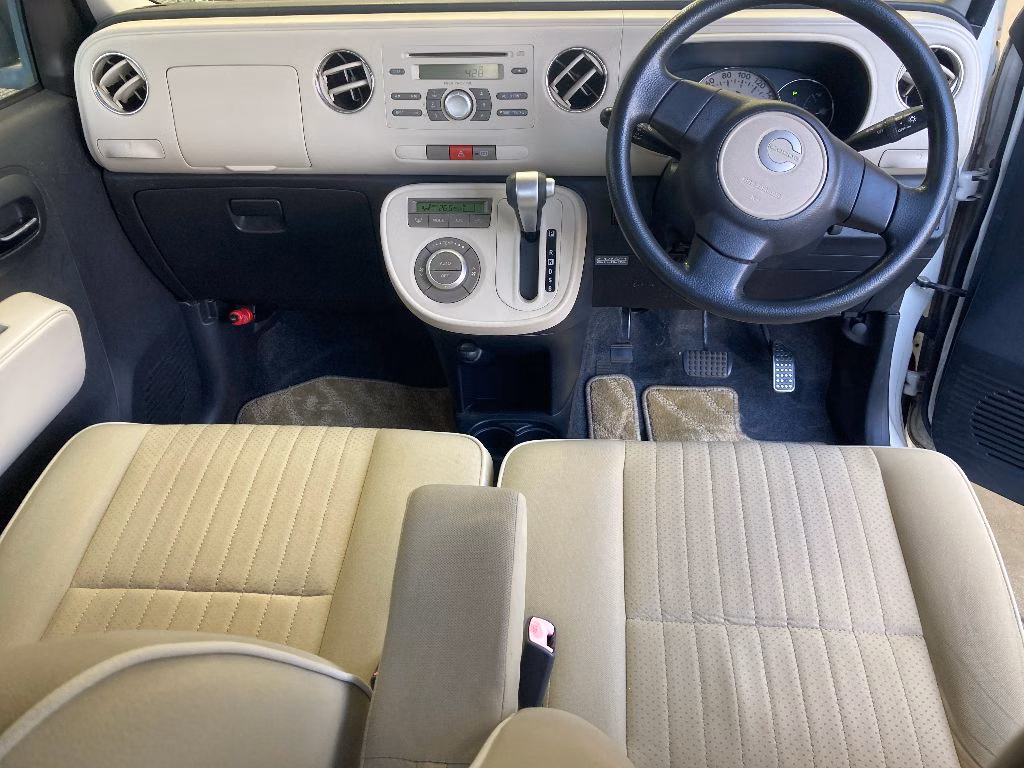 DAIHATSU MIRA COCOA