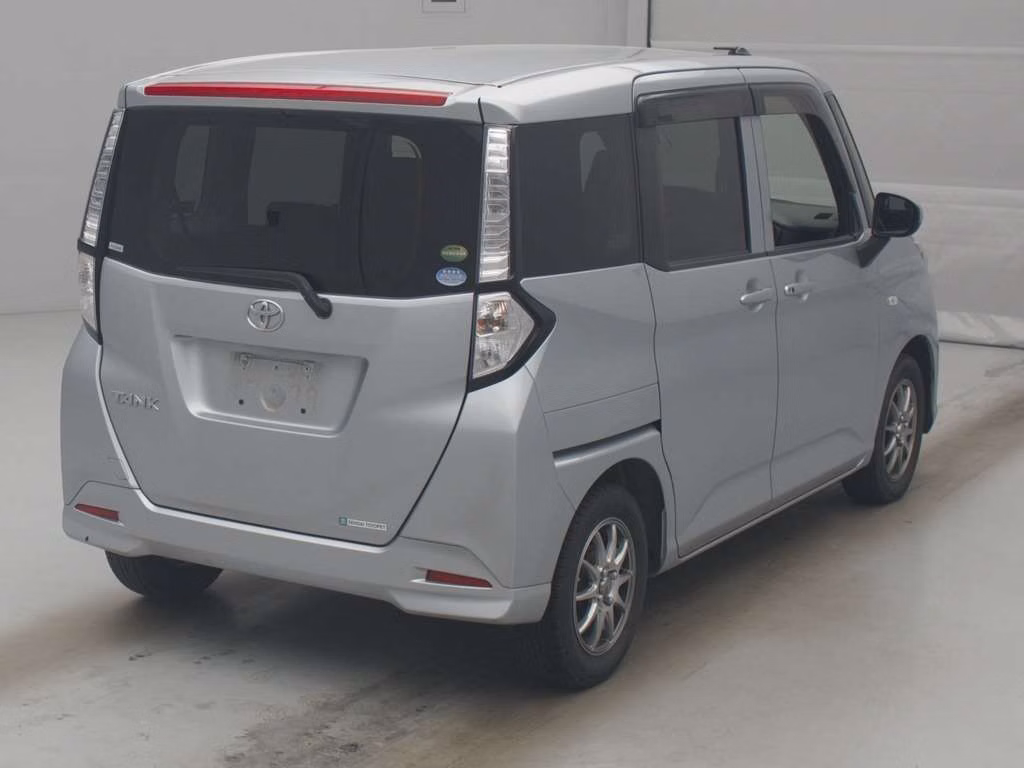 TOYOTA TANK