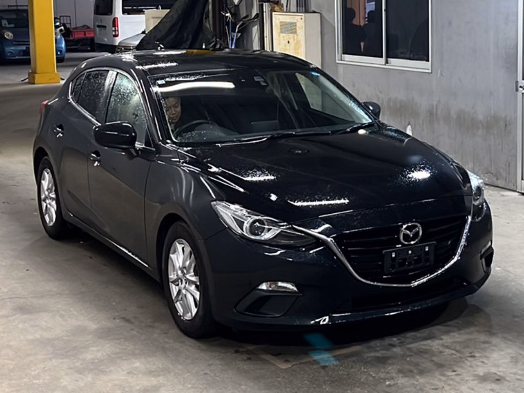 MAZDA AXELA