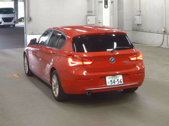 BMW 1-SERIES