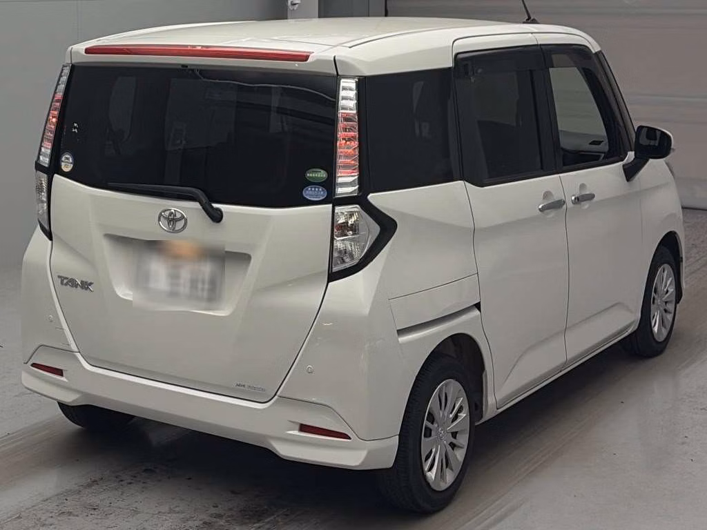 TOYOTA TANK