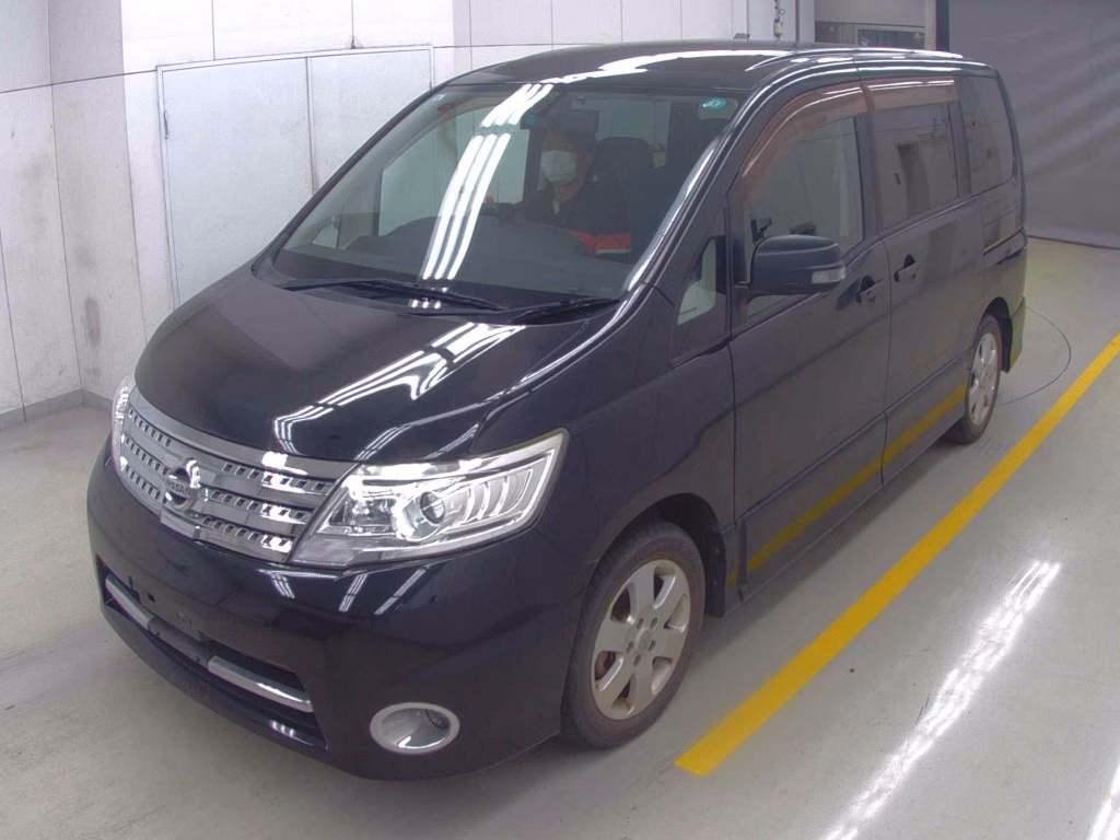 NISSAN SERENA