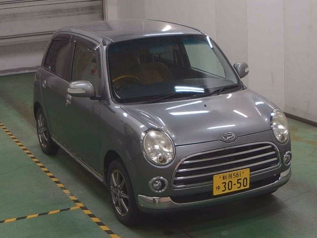 DAIHATSU MIRA GINO