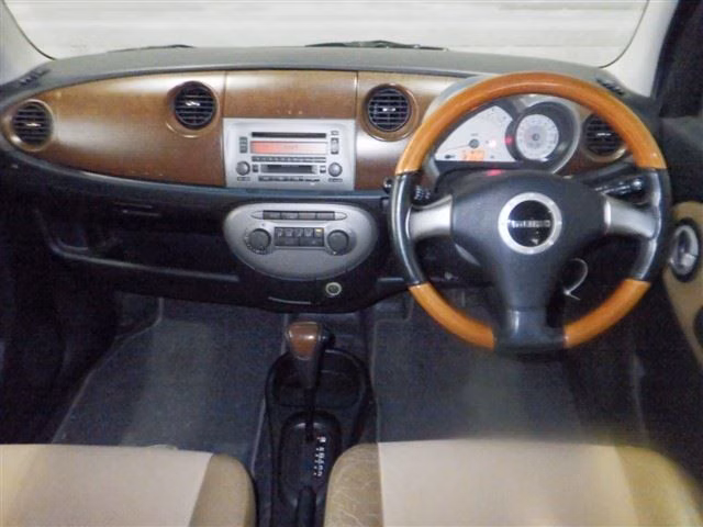 DAIHATSU MIRA GINO