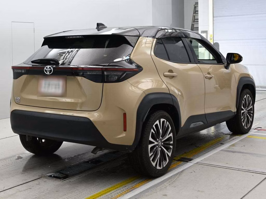TOYOTA YARIS CROSS