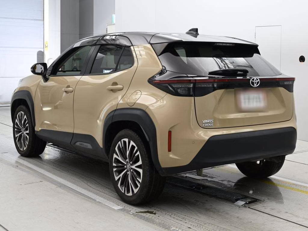 TOYOTA YARIS CROSS