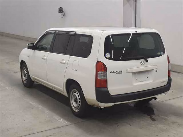 MAZDA FAMILIA