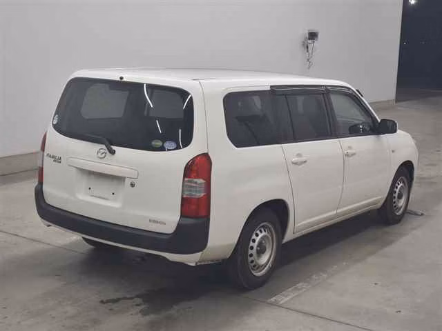MAZDA FAMILIA