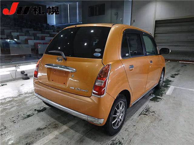 DAIHATSU MIRA GINO