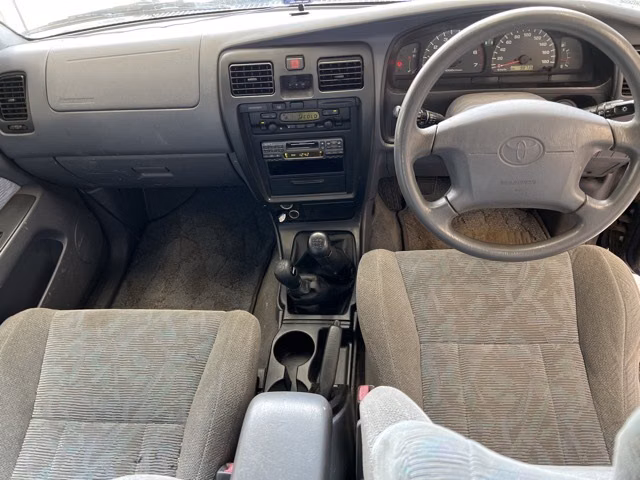 TOYOTA HILUX SURF
