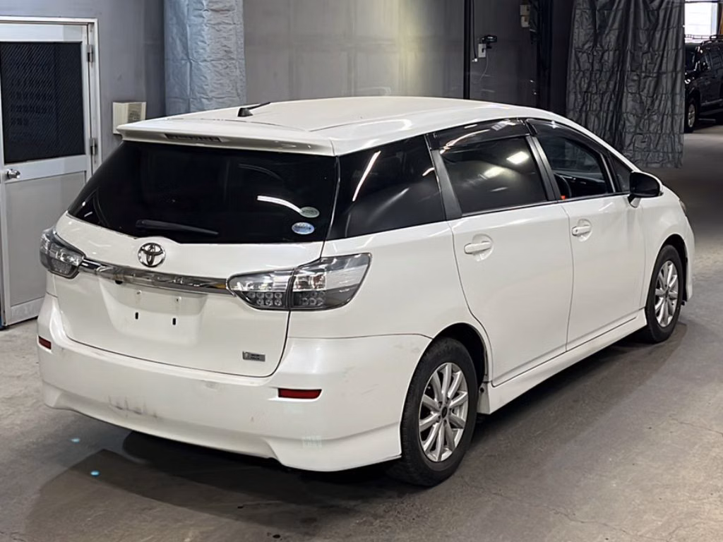 TOYOTA WISH