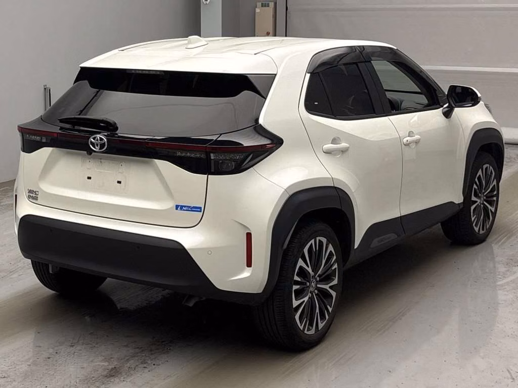 TOYOTA YARIS CROSS