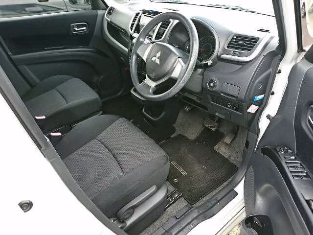 MITSUBISHI DELICA D:2