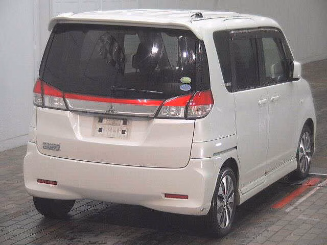 MITSUBISHI DELICA D:2