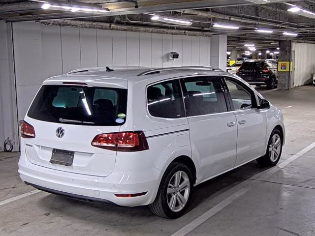 VOLKSWAGEN SHARAN