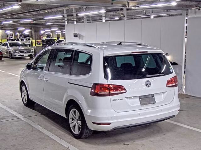 VOLKSWAGEN SHARAN