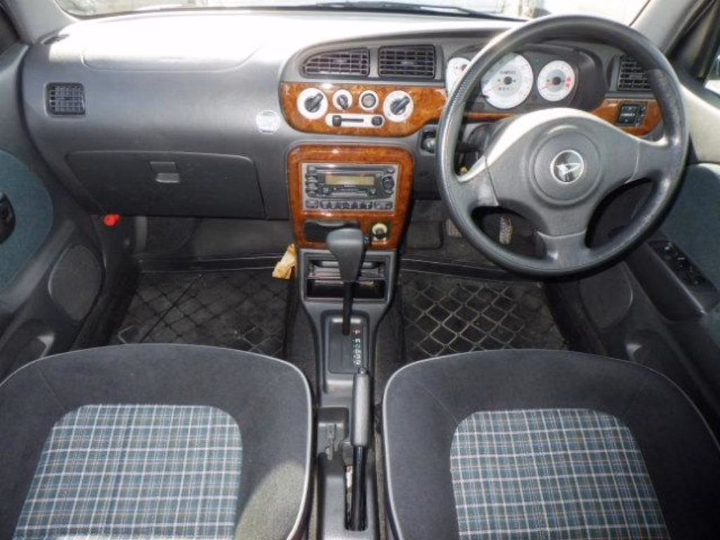DAIHATSU MIRA GINO