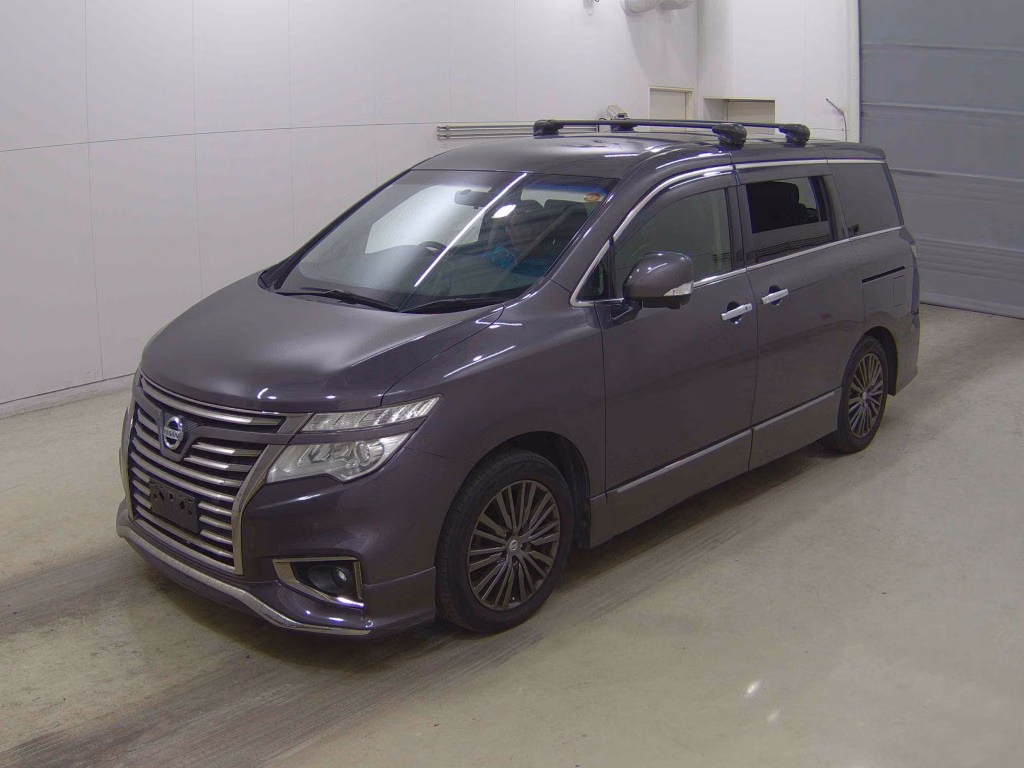 NISSAN ELGRAND