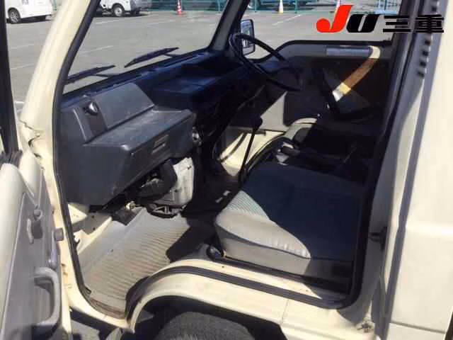 MITSUBISHI MINICAB