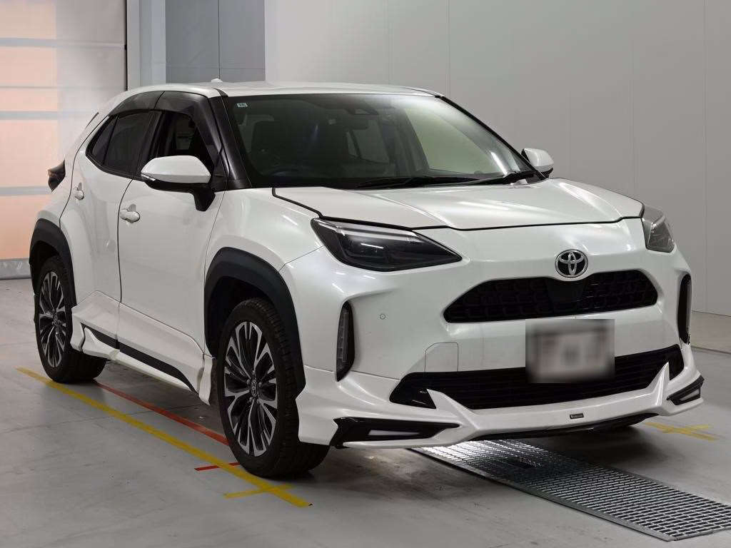 TOYOTA YARIS CROSS