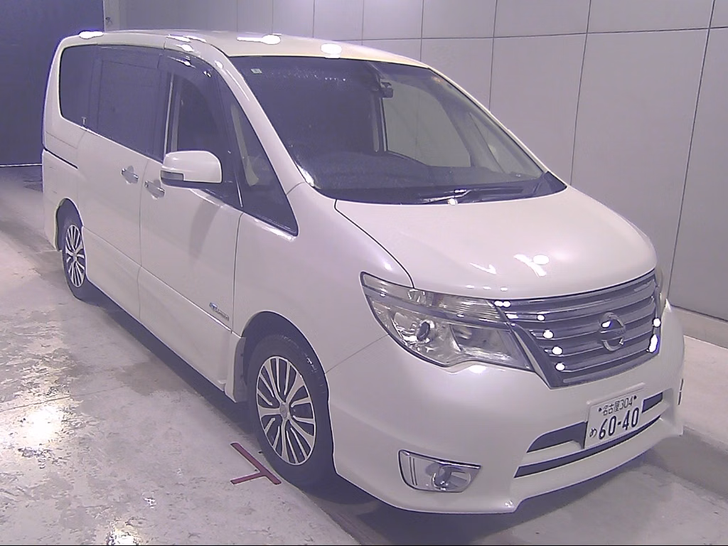 NISSAN SERENA