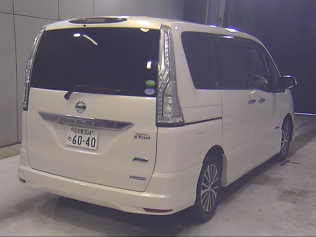NISSAN SERENA