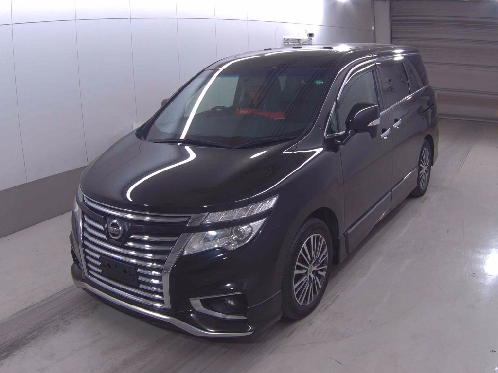 NISSAN ELGRAND
