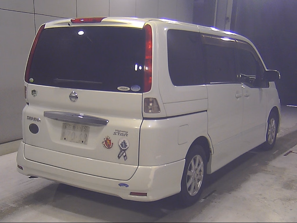 NISSAN SERENA