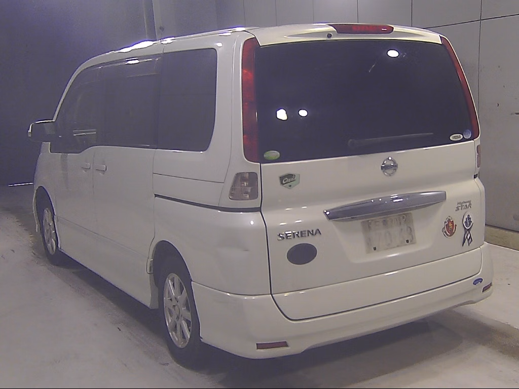 NISSAN SERENA