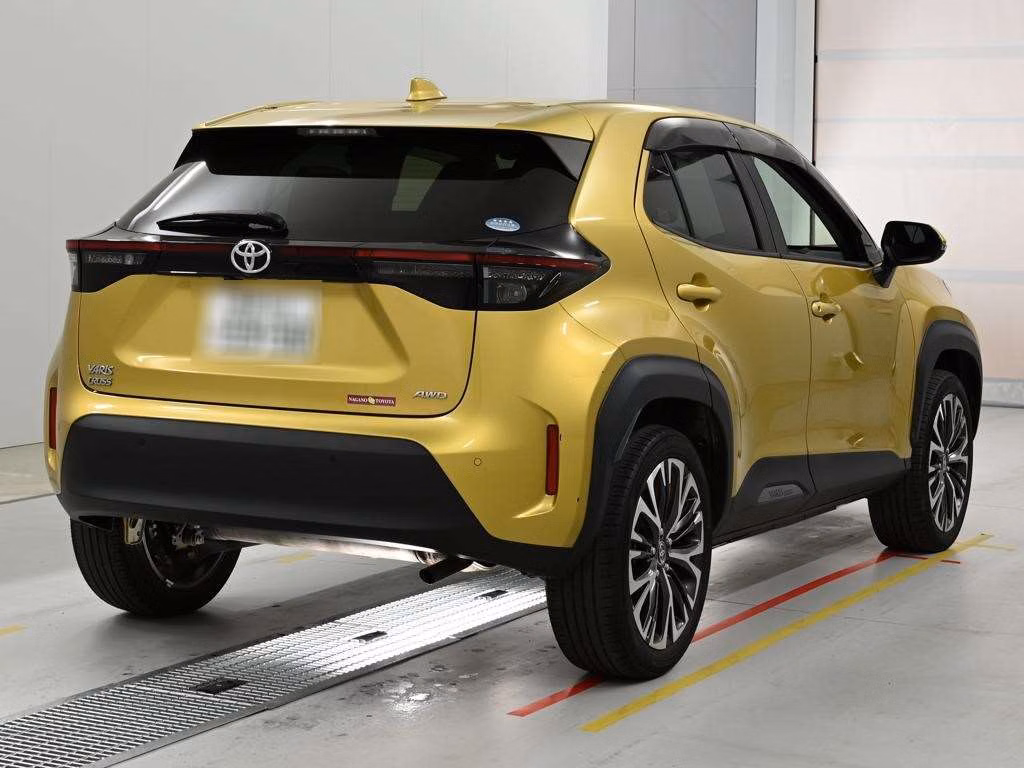 TOYOTA YARIS CROSS