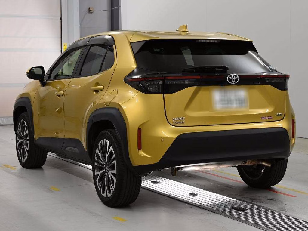 TOYOTA YARIS CROSS