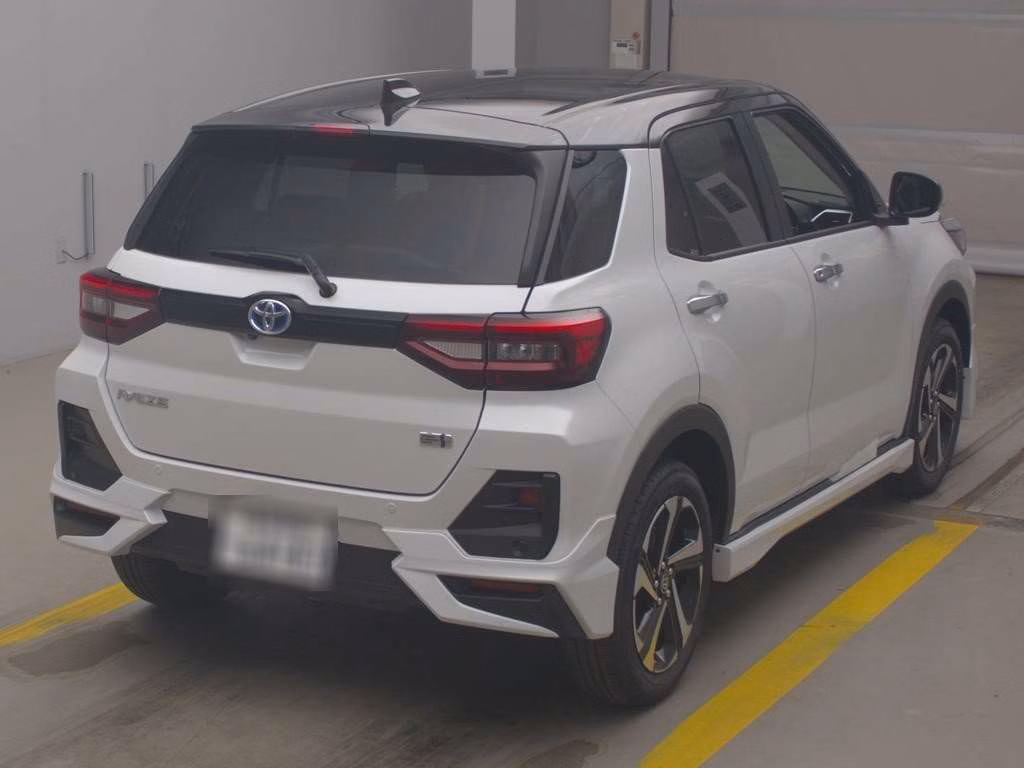 TOYOTA RAIZE