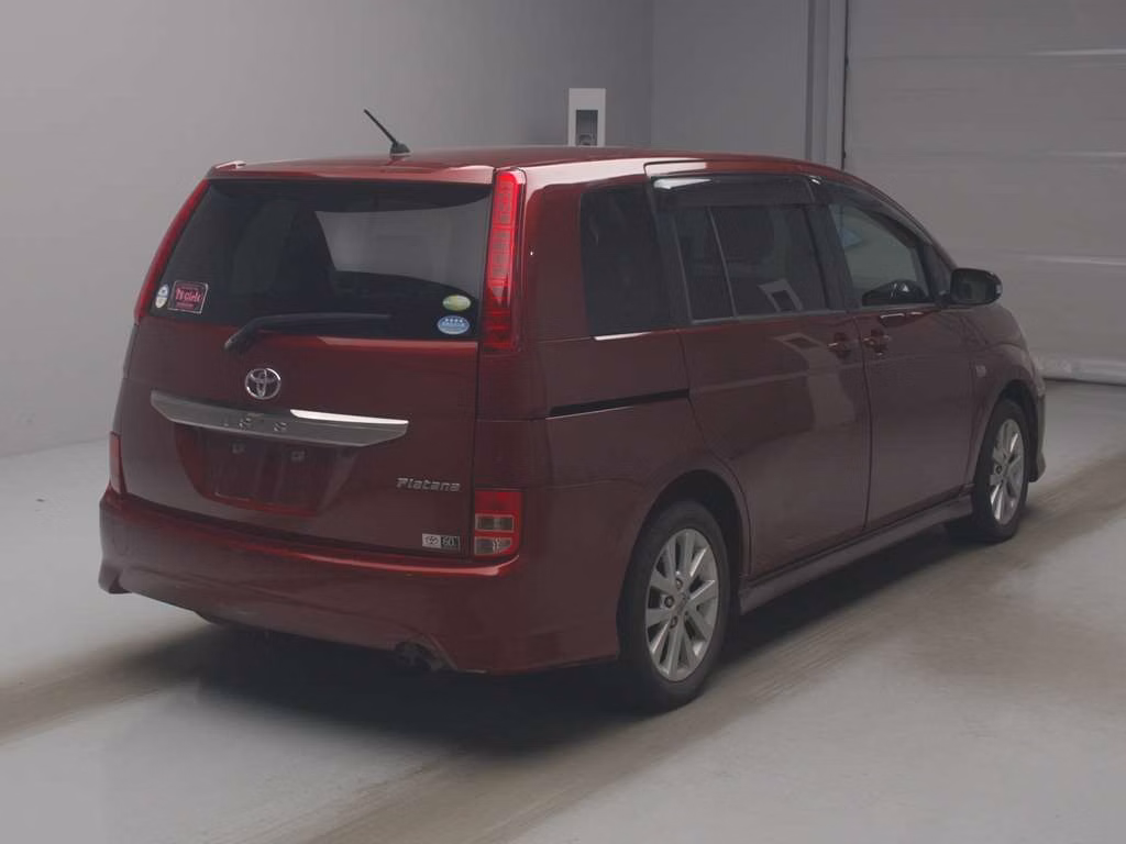 TOYOTA ISIS
