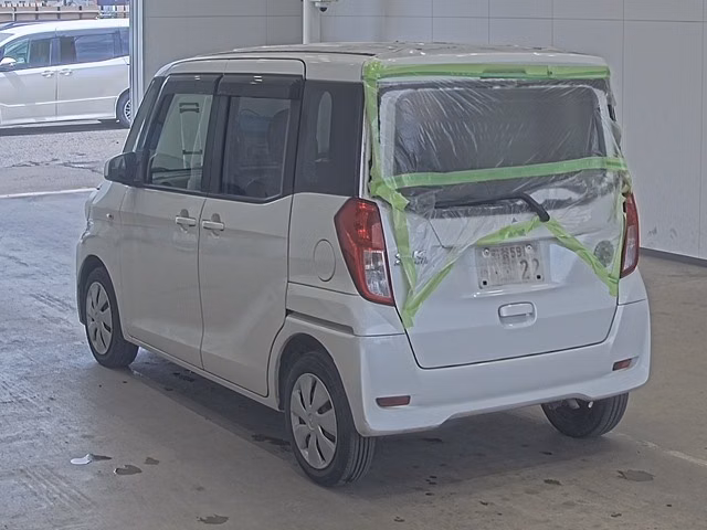 MITSUBISHI EK SPACE